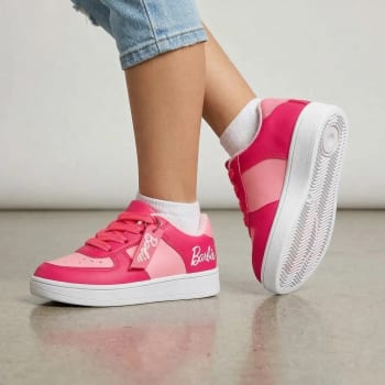Tênis Infantil Meninas Barbie Lançamento Com O Chaveirinho