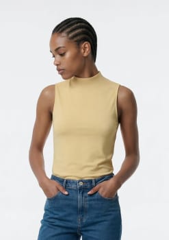 Regata Feminina Gola Alta Em Interlock Hering