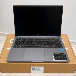Notebook Samsung Galaxy Book4 Intel Core 3-100U, Windows 11 8GB, 15.6